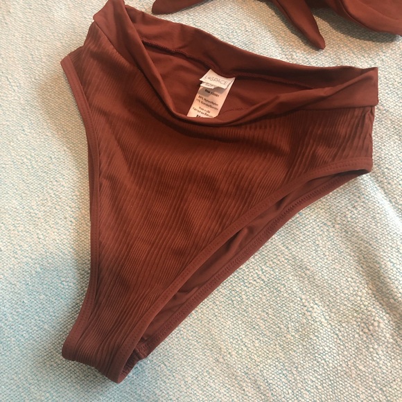L*space Pointelle Rib Frenchi bottom (med) and Flashback top (small) in Tobacco - Picture 3 of 12